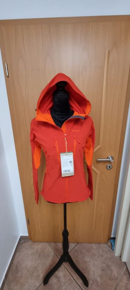 !! Bergans Cecille - Softshell Ski Jacke - Größe XS - NEU !! in Groß Offenseth-Aspern