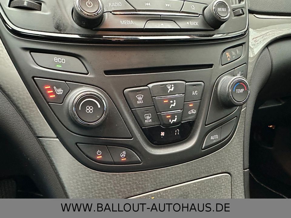 Opel Insignia Sports Tourer 4x4*KLIMA*NAVI*TOT*AHK* in Winsen (Luhe)