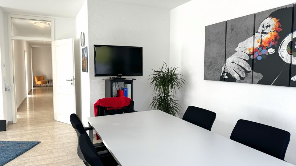 TOP-Lage! Moderne Bürofläche mit Loggia in begehrter und attraktiver Lage im Zentrum von Oldenburg in Oldenburg