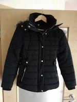 Schwarze Winterjacke von C&A, Größe 34/XS Hessen - Echzell  Vorschau