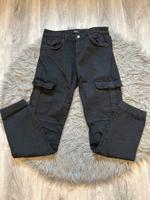 ONLY Cargo Hose 36 32 schwarz neuwertig Mädchen 170 176 Hessen - Nidda Vorschau