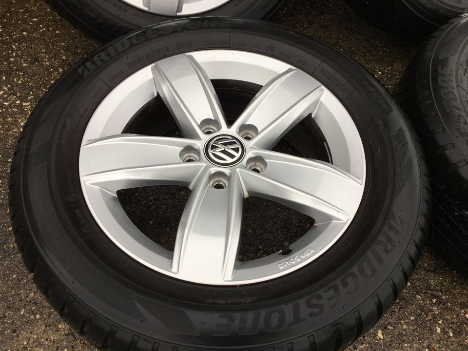 Original VW T-Roc Winterreifen 205/60 R16 Alufelgen 2019 7mm in Berlin