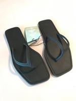 NEU Flip Flop Schuh Zehentrenner Schwarz Design WOW Architektur Bayern - Gilching Vorschau