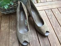 Pumps/Peep Toes Tamaris, Wildleder, hellbraun, Gr. 40 - NEU Bayern - Dießen Vorschau