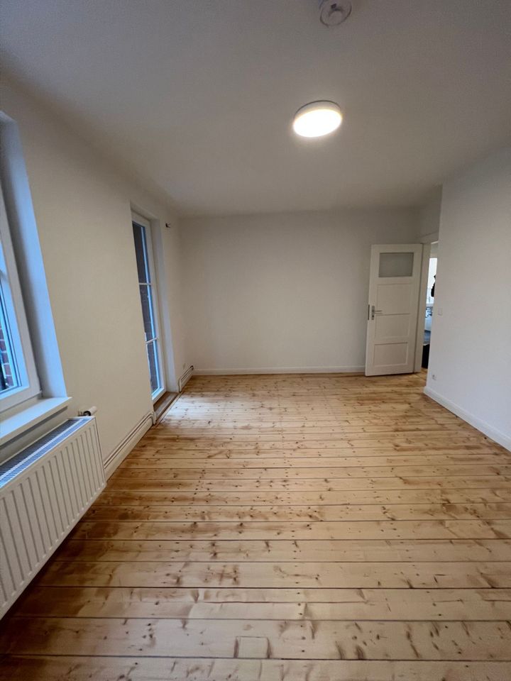 Kernsanierte SmartHome 3-Zimmer-Wohnung in urbaner Lage in Hamburg