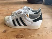 Sneaker von Adidas Größe 44 - Tokyo Niedersachsen - Wolfsburg Vorschau