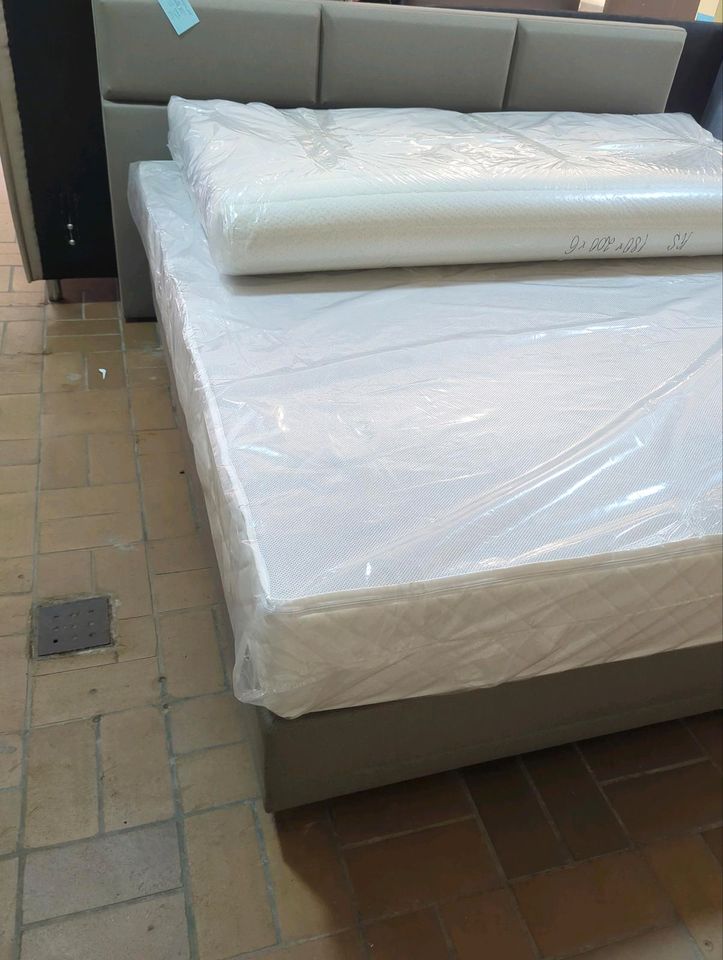 Bett Boxspringbett 180x200cm *Möbel Outlet Osnabrück* in Osnabrück