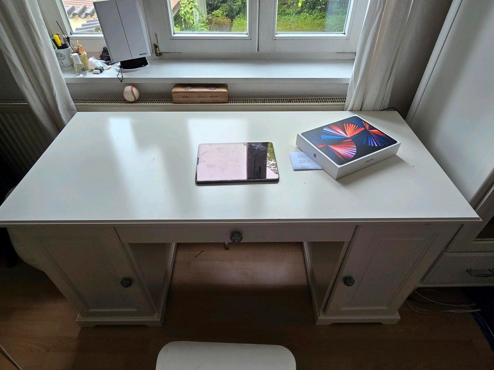 Schreibtisch in Starnberg