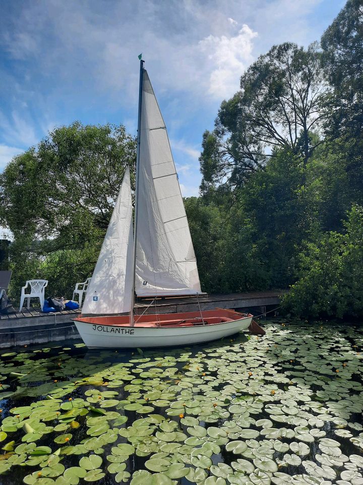 Schwedisches Angel-, Ruder-, Motor-, Segelboot in Berkenthin