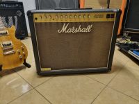 Marshall JCM 800 Lead Series, 100 W. Combo, sehr guter Zustand! Nordrhein-Westfalen - Bergisch Gladbach Vorschau