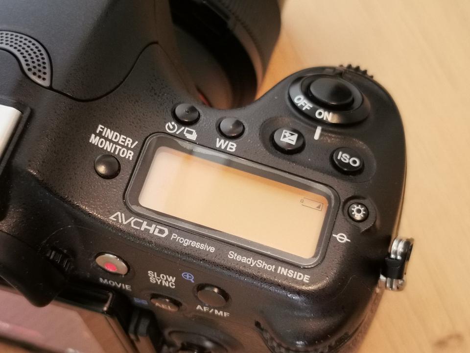Sony Alpha 77 II (ILCA-77M2) DSLR, 16-50 f2.8, 70-300 f4-5.6 in Geilenkirchen
