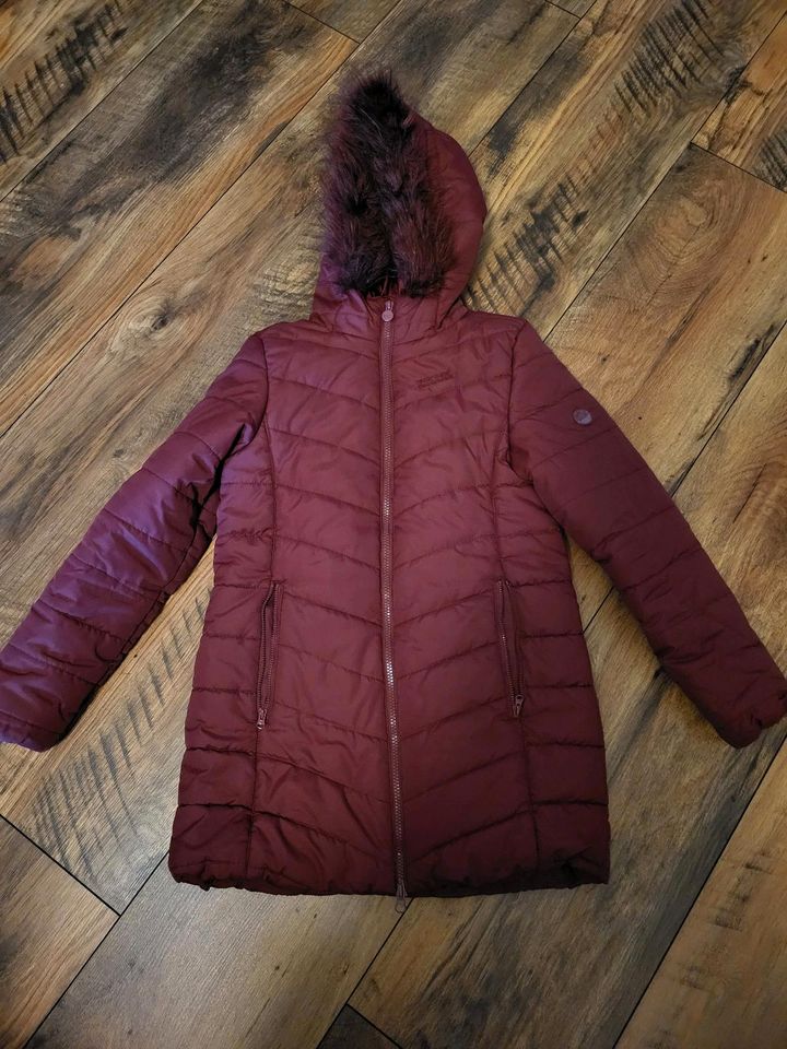 Winterjacke dunkelrot Gr.152 in Cottbus