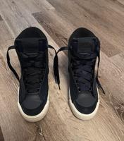 Damen/Mädchen Nike Schuhe , top Zustand, wie neu, groß 36,5 Hessen - Rodgau Vorschau