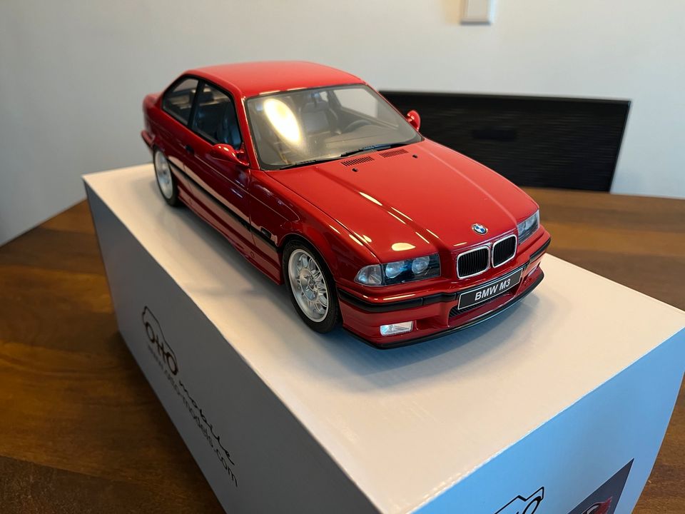 Otto Ottomobile BMW E36 M3 1:12 Rot in Düsseldorf