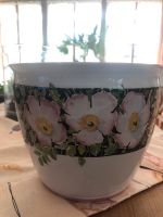 Sehr schöner Blumenübertopf aus Keramik, 1A-Zustand Bayern - Oberpframmern Vorschau