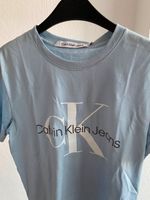 Calvin Klein Jeans Herren T-Shirt mit Logo in hellblau Größe S Nordrhein-Westfalen - Weilerswist Vorschau