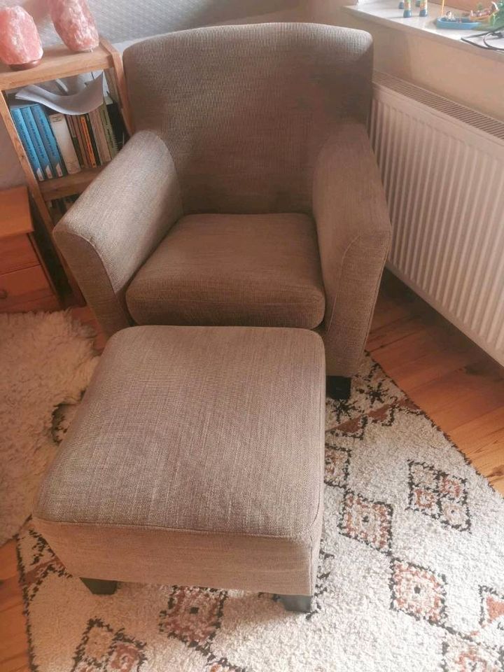 Sessel mit hocker in Calden