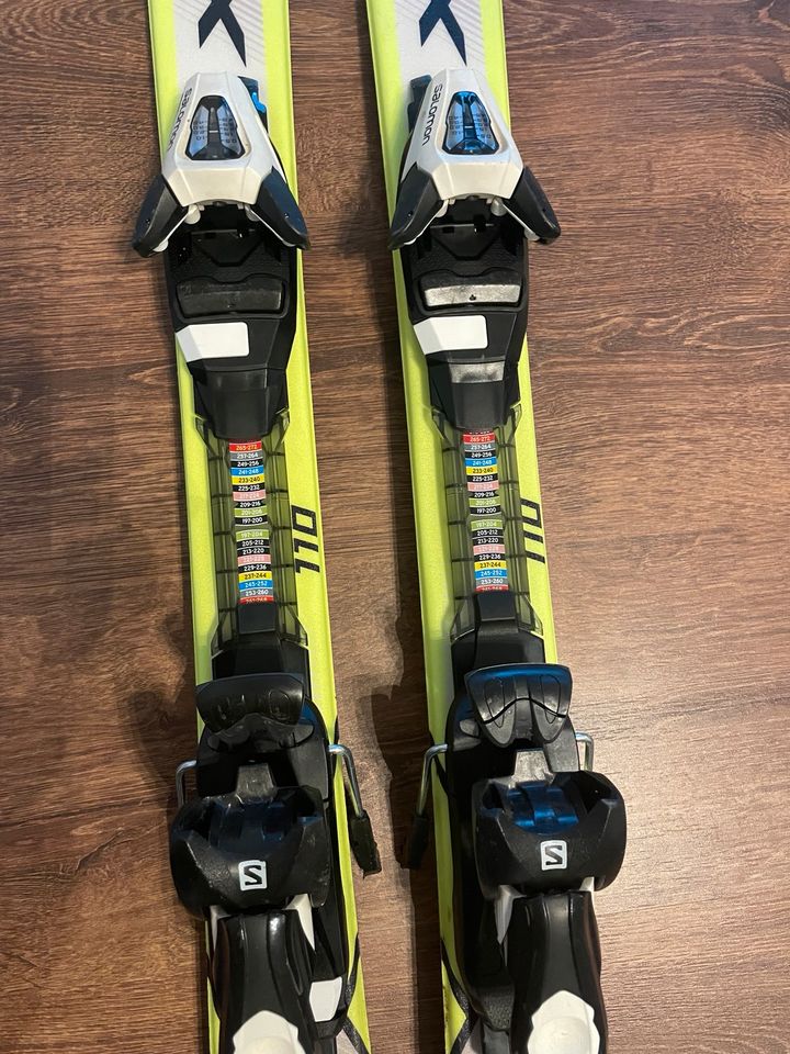 Ski Salomon JR XMAX 110 cm + Bindung Salomon in Pirk