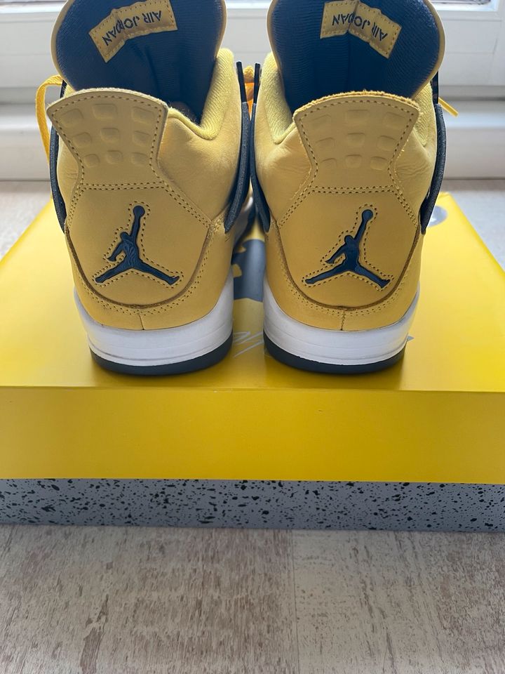 Jordan 4 Lightning 2021 Gr. 44 in Willich