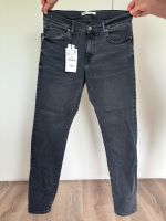 Low Rise Slim Jeans / Neu mit Etikett / grau Köln - Porz Vorschau