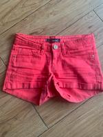 Tally Weijl Shorts rot Gr. 32 Brandenburg - Panketal Vorschau