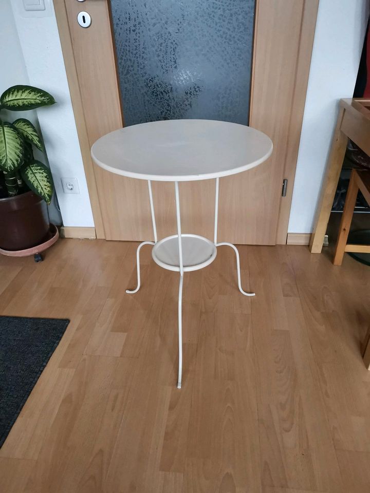 IKEA runder Metall Tisch in guten Zustand H-68 Durchmesser in Krefeld
