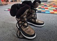 Goldschwarze Boots NEU Gr. 39 Nordrhein-Westfalen - Bottrop Vorschau