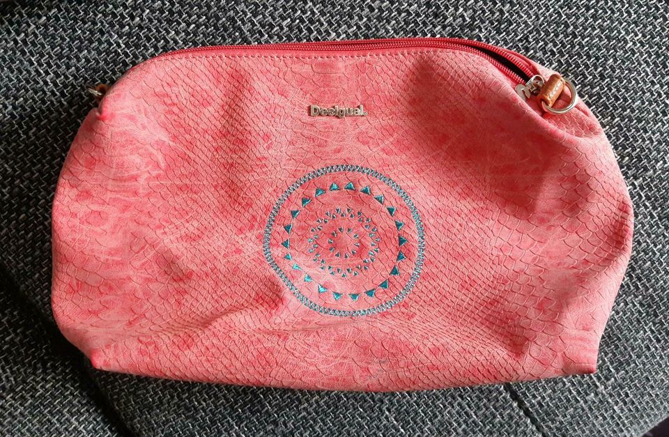 Desigual 2 in 1 Handtasche in Wehrhain