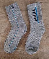 2 Paar Sportsocken Socken Strümpfe grau Gr. 35-38 Nordrhein-Westfalen - Bedburg Vorschau