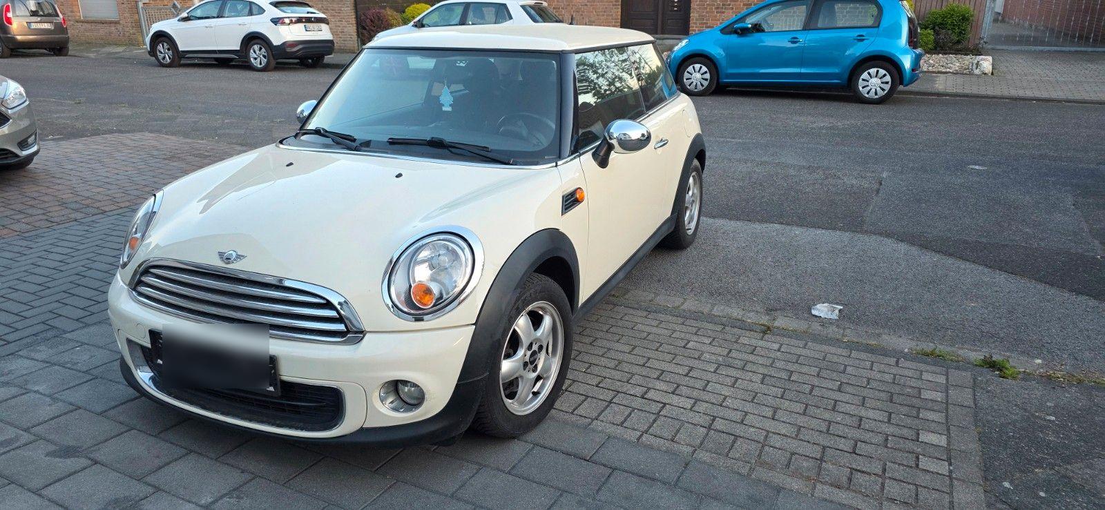 Abbildung des Autos MINI Mini Cooper One Neu…