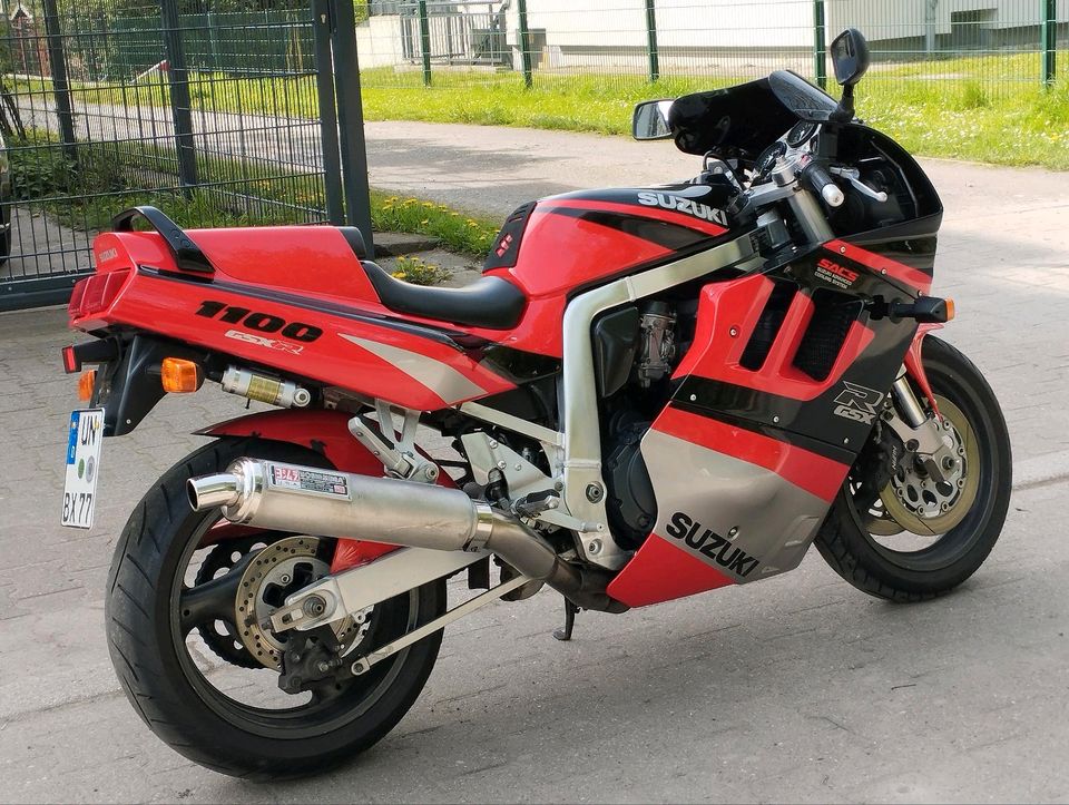 SUZUKI GSX-R1100 GUTER ZUSTAND*U-FREI4x1 AUSPUFF STURZFREI*HU NEU in Dortmund