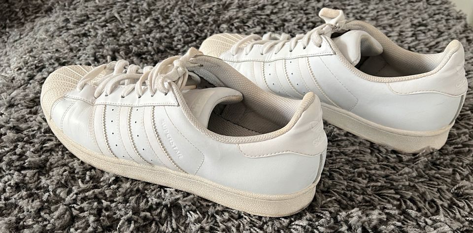 Adidas Superstar Größe 46 in Altdorf