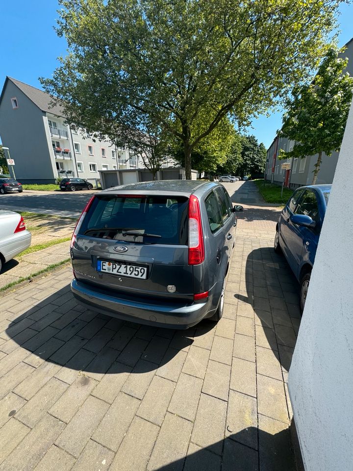 Auto Ford Focus C MAX in Essen