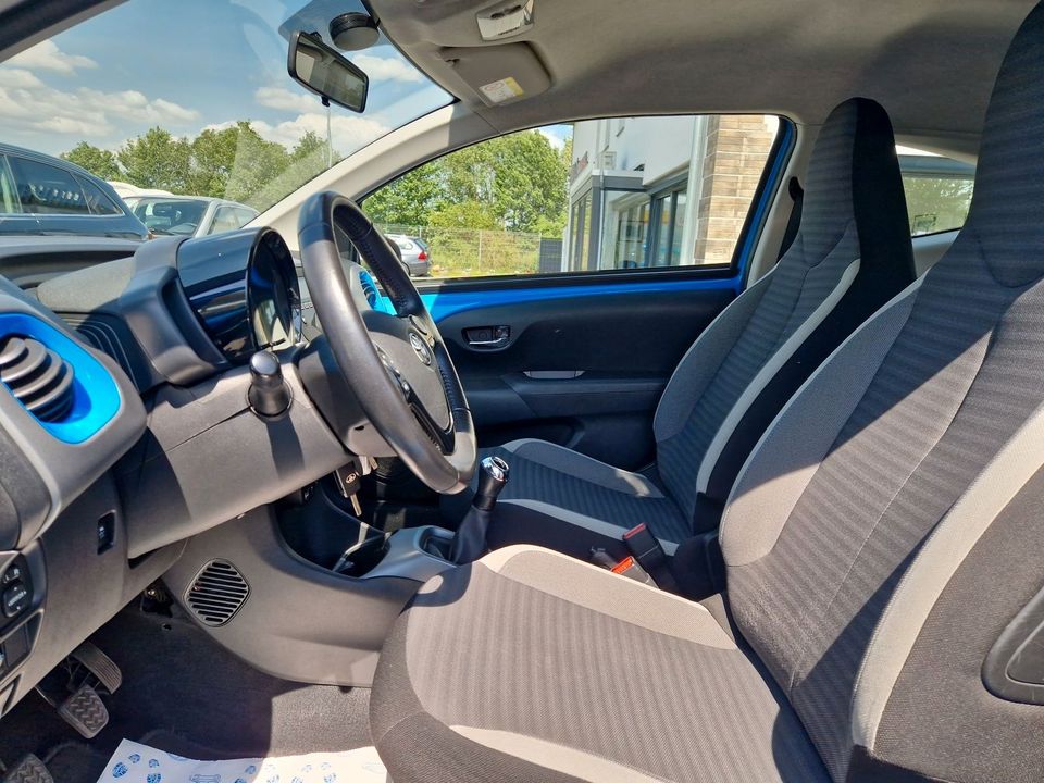 Toyota Aygo 1.0 x-play 3-türer / Klima Bluetooth ZV in Laatzen