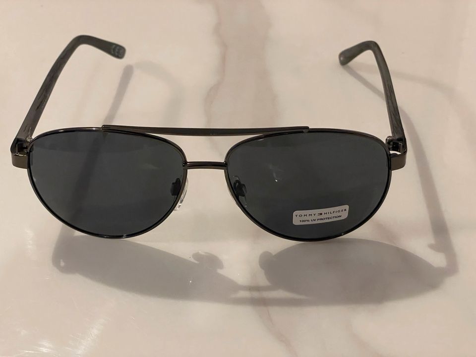 Tommy Hilfiger Sonnenbrille für Herren Neu mit Etikett in Köln