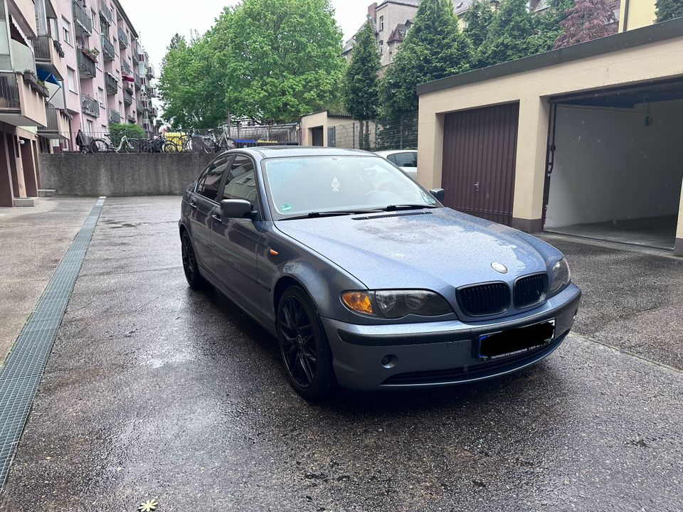 BMW 318i *18Zoll alu*Tüv* in Nürnberg (Mittelfr)
