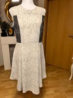 Kleid v H&M Gr. 42 Schwarz Weiß Hessen - Lauterbach (Hessen) Vorschau