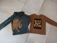 2x Shirt  Set Gr.104 dunkelgrün dino und braun best boy ever Bayern - Monheim Vorschau