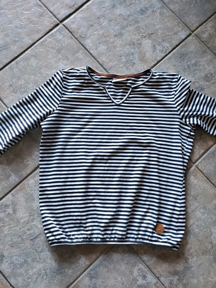 Gina Shirt schwarz weiß Streifen Gr 40-42 in Heinsberg