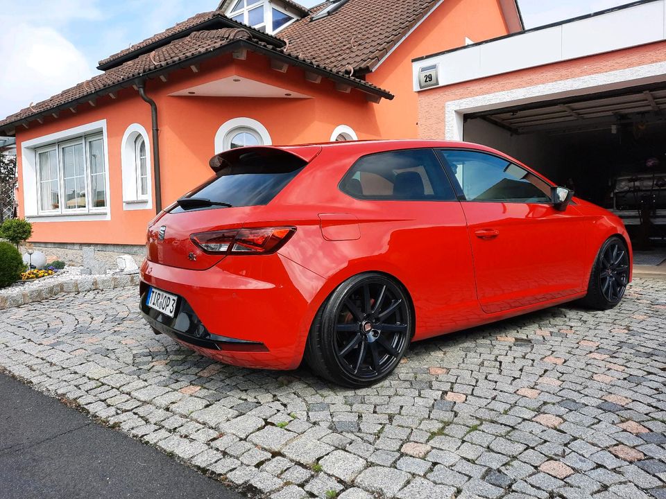 Seat Leon FR SC Sport Coupe  2.0 TDI Navi Sound System in Krummennaab