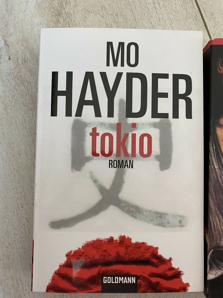 Tokio von Mo Hayder NEU + Die Behandlung von Mo Hayder in Dresden