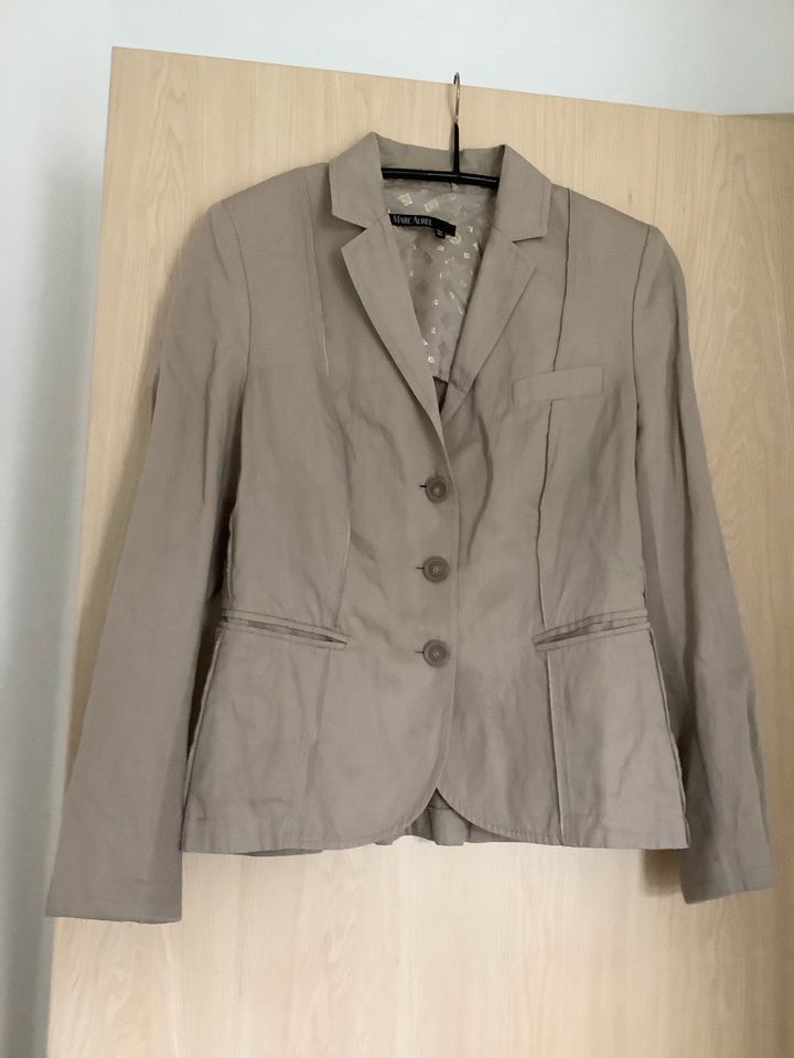 Hochwertiger Blazer u. Rock/ Marc Aurel/ Farbe beige/ Größe 40 in Montabaur