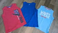 3x Shirt Achselshirt Tanktop Gr. 104 110 Junge Sachsen - Bad Dueben Vorschau