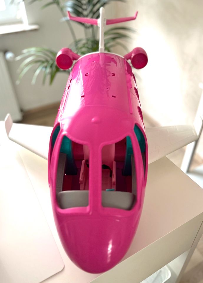 Großes Barbie Flugzeug in Kirn