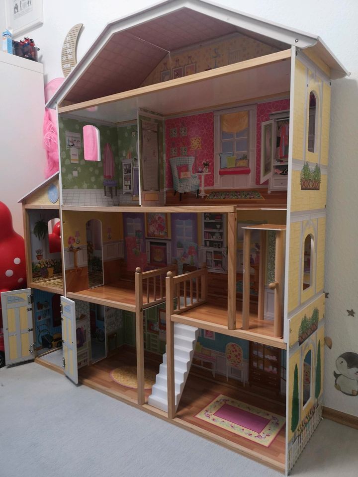 KidKraft Großes Barbie Puppenhaus in Wiesbaden