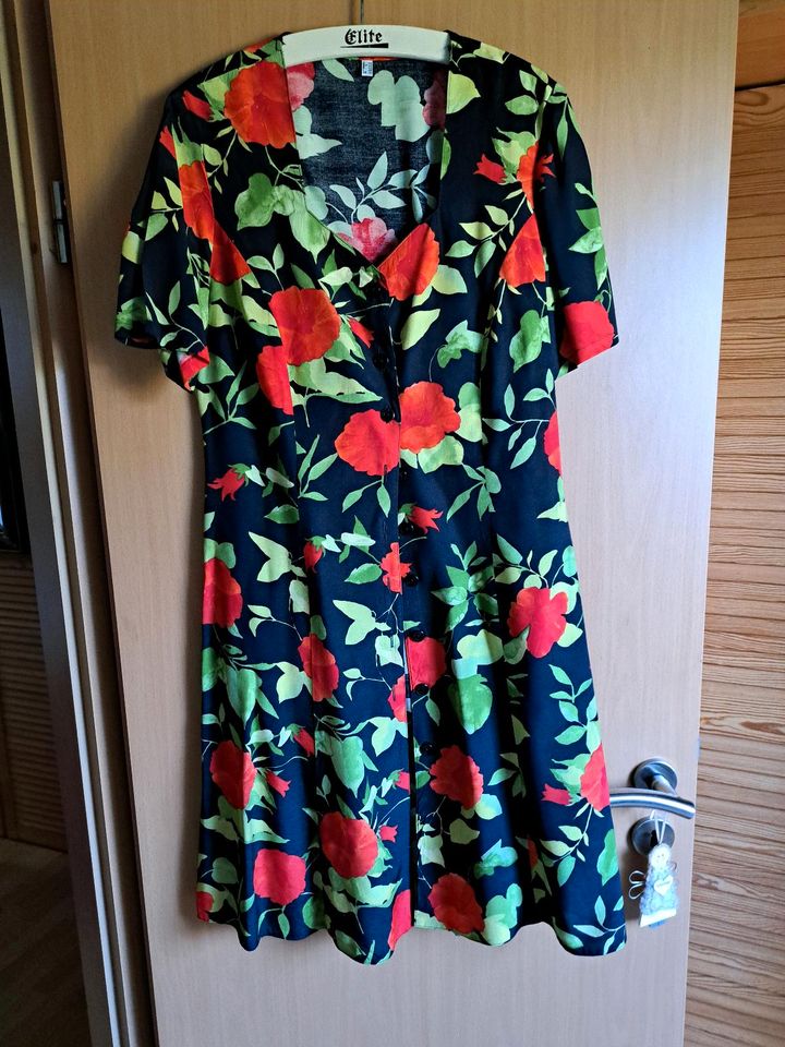 ❤️Damen Hemdblusenkleid Gr.40 Blumen 100% Viskose in Büchen