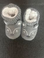 Babyschuhe gefüttert warme Kinderwagen puschen Hausschuh 62/68 Niedersachsen - Hohenhameln Vorschau