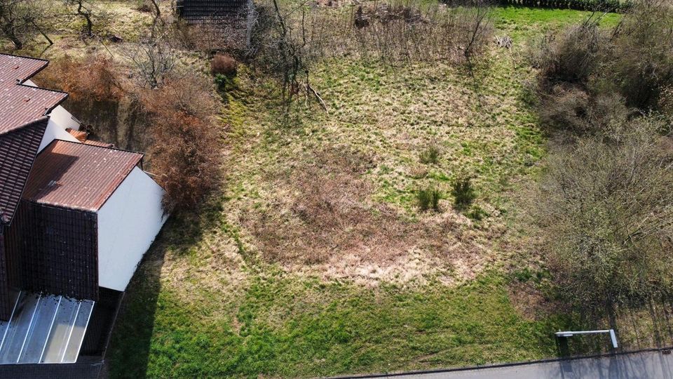 Sonniges Baugrundstück mit wunderbarem Blick in Mespelbrunn ☀️ in Mespelbrunn