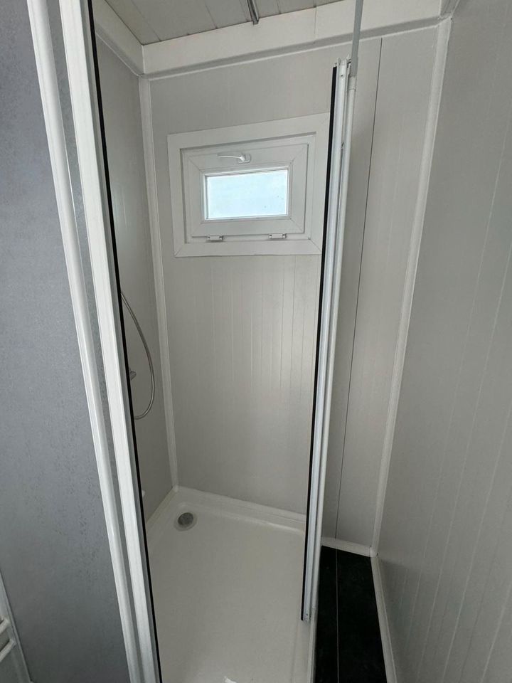 NEU - 7 x 3 Wohnmodul mit separatem Eingang & 2 Schlafbereichen! Inklusive Bad, Dusche, Waschbecken & Warmwasserversorgung - Vollständig eingerichtet mit Keramikheizung - Behelfsunterkunft Schlafplatz in Goslar