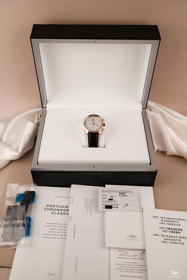 IWC Portugieser Chronograph Classic IW390301 Box + og. Papiere SE in Simbach